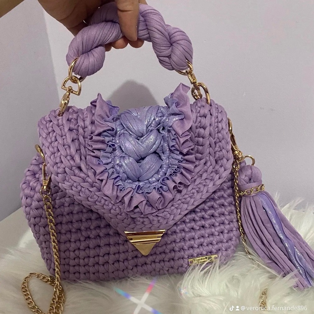 Crochet bag. Handmade with love and dedication by Veronica